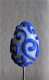 Porcelænsæg med blåt reliefmønster
